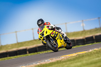 anglesey-no-limits-trackday;anglesey-photographs;anglesey-trackday-photographs;enduro-digital-images;event-digital-images;eventdigitalimages;no-limits-trackdays;peter-wileman-photography;racing-digital-images;trac-mon;trackday-digital-images;trackday-photos;ty-croes